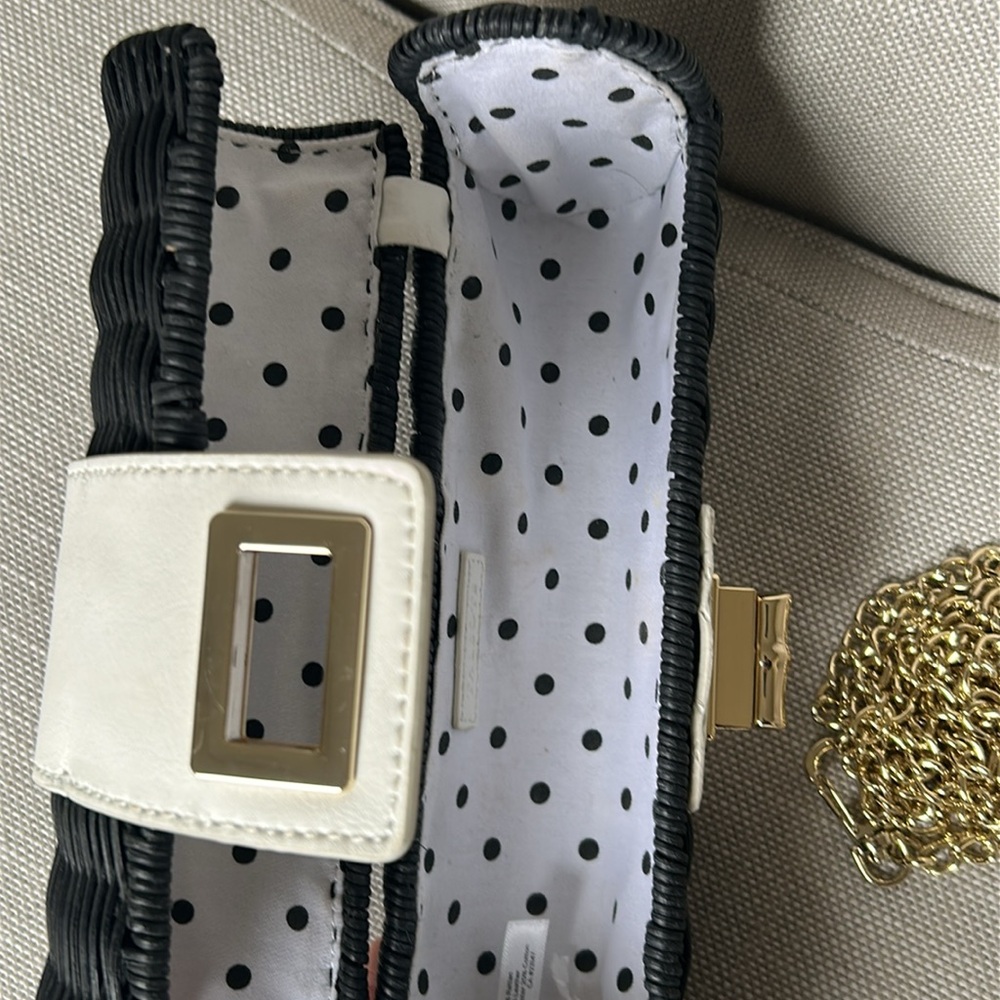 CLUTCH Black Rattan & Ivory Leather with Detachable Goldtone chain Lined EUC - Picture 11 of 14